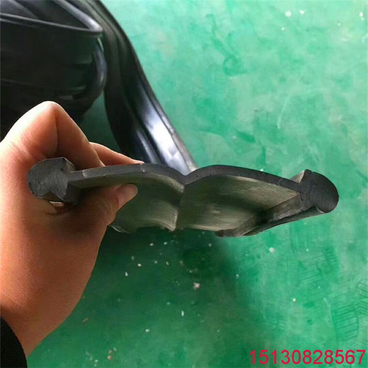 橡塑解讀橋梁伸縮縫膠條多久更換*次比較合理6